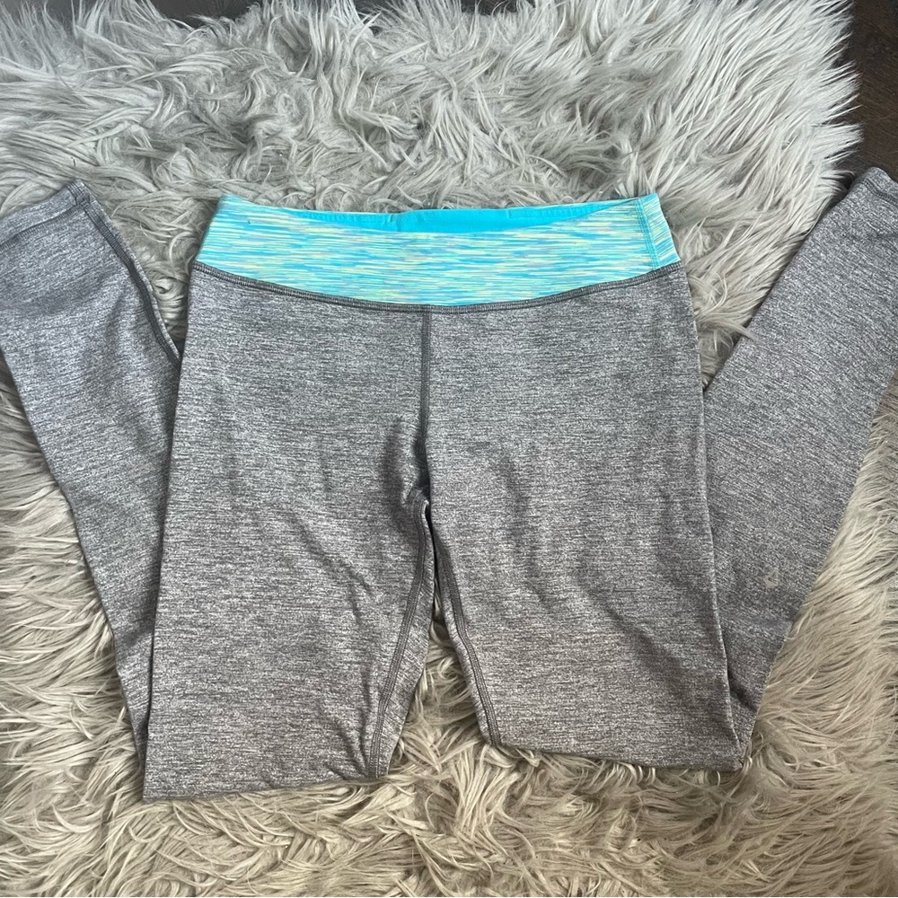EUC Gray/Blue Ivivva by Lululemon Leggings💕